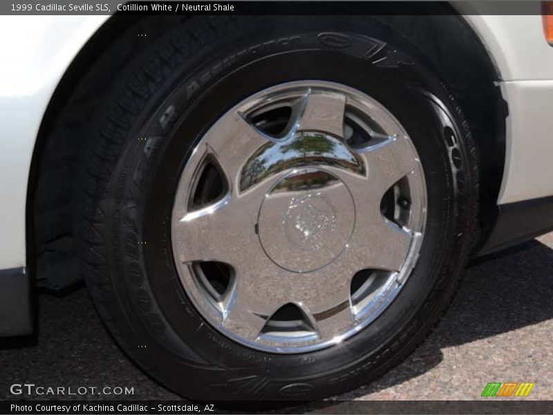 Cotillion White / Neutral Shale 1999 Cadillac Seville SLS