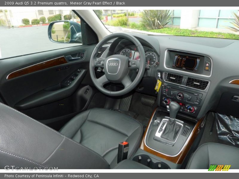 Meteor Gray Pearl Effect / Black 2009 Audi Q5 3.2 Premium quattro