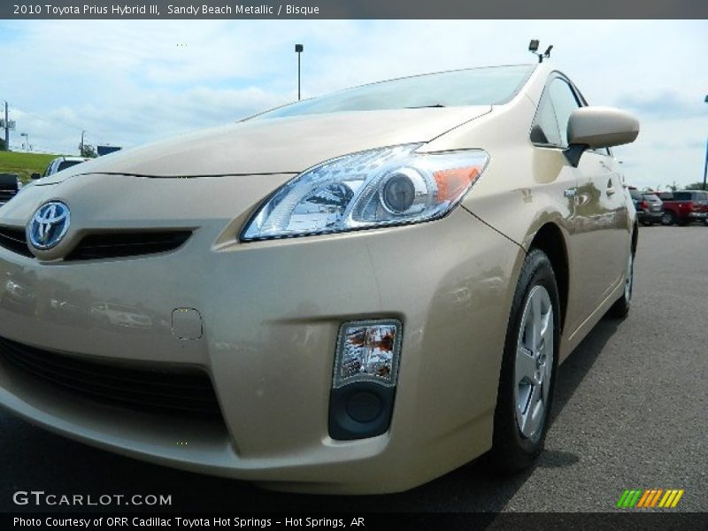 Sandy Beach Metallic / Bisque 2010 Toyota Prius Hybrid III