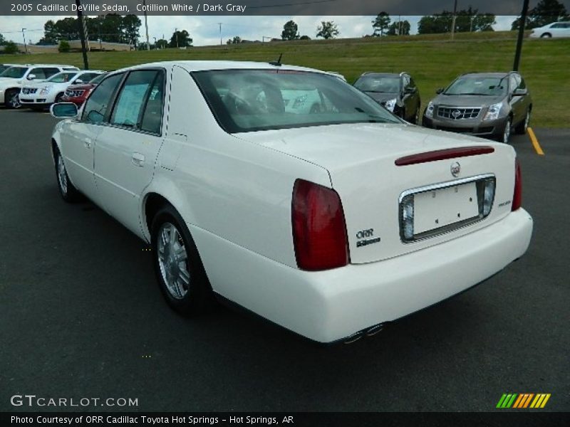 Cotillion White / Dark Gray 2005 Cadillac DeVille Sedan