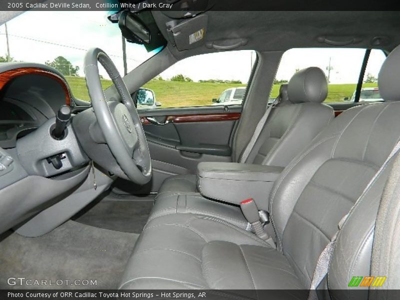 Cotillion White / Dark Gray 2005 Cadillac DeVille Sedan