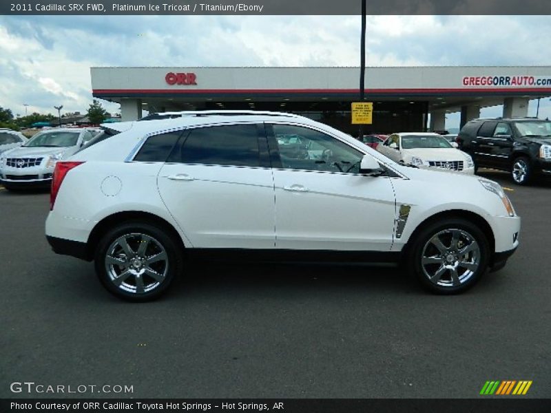 Platinum Ice Tricoat / Titanium/Ebony 2011 Cadillac SRX FWD