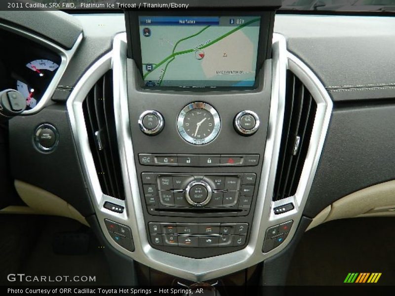 Platinum Ice Tricoat / Titanium/Ebony 2011 Cadillac SRX FWD