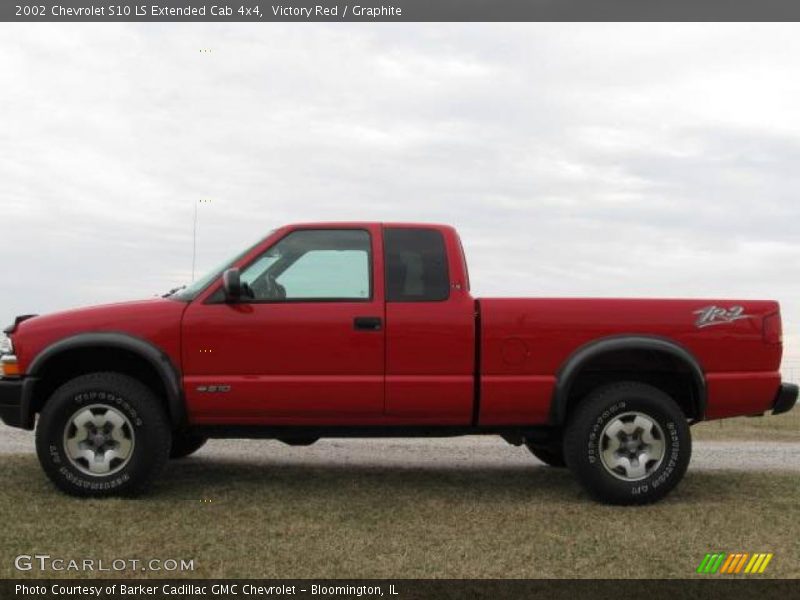 Victory Red / Graphite 2002 Chevrolet S10 LS Extended Cab 4x4