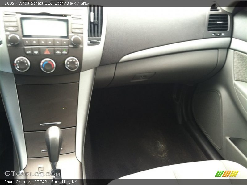 Ebony Black / Gray 2009 Hyundai Sonata GLS