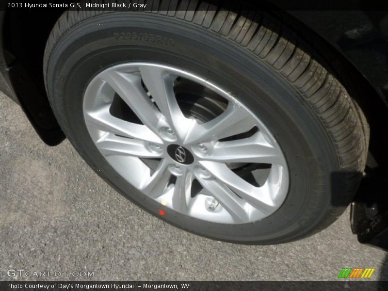 Midnight Black / Gray 2013 Hyundai Sonata GLS