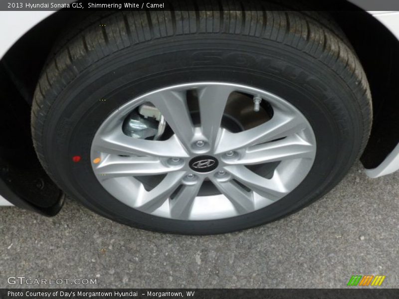 Shimmering White / Camel 2013 Hyundai Sonata GLS