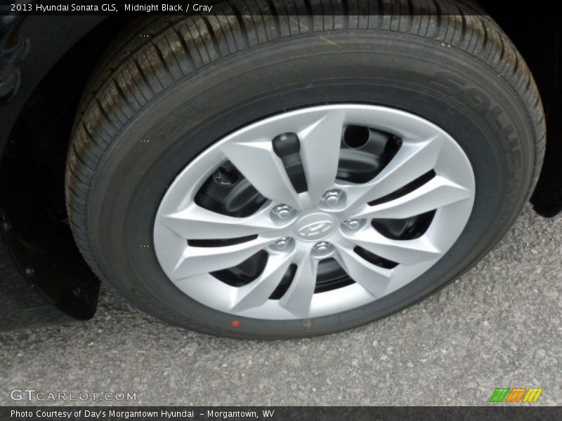 Midnight Black / Gray 2013 Hyundai Sonata GLS