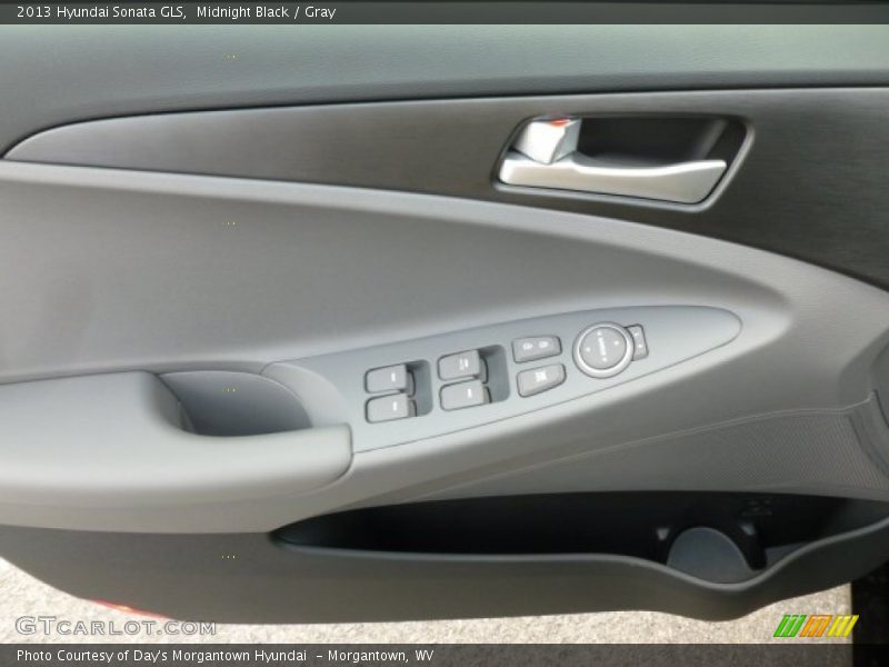 Midnight Black / Gray 2013 Hyundai Sonata GLS