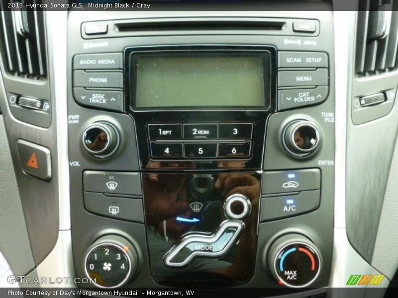 Midnight Black / Gray 2013 Hyundai Sonata GLS