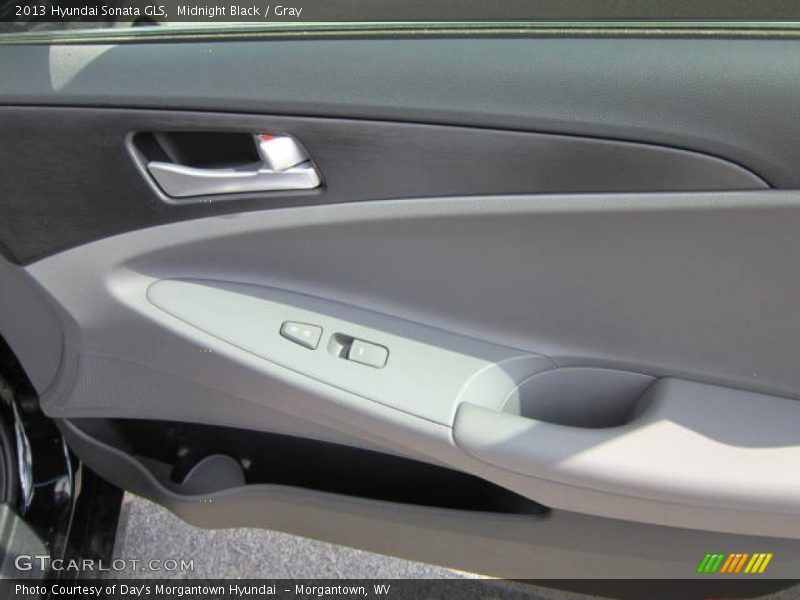 Midnight Black / Gray 2013 Hyundai Sonata GLS