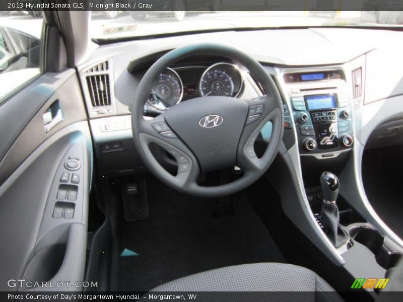 Midnight Black / Gray 2013 Hyundai Sonata GLS