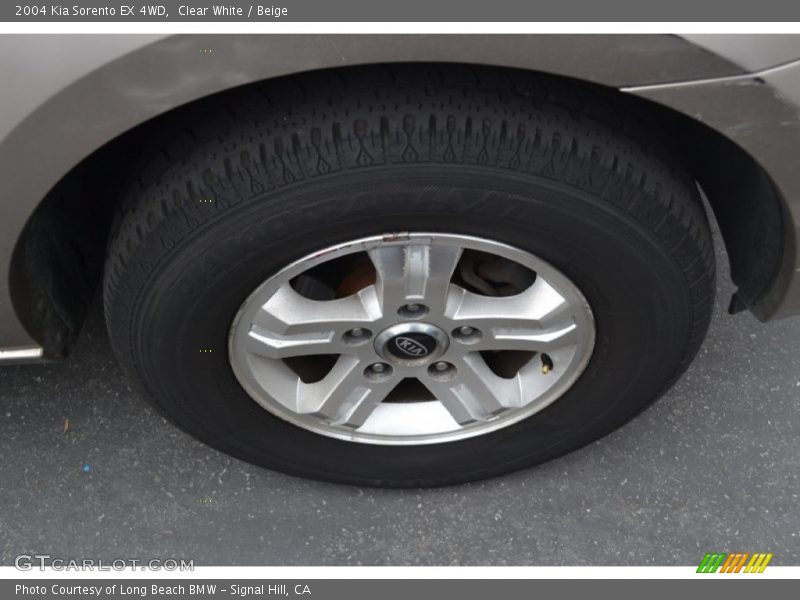 Clear White / Beige 2004 Kia Sorento EX 4WD