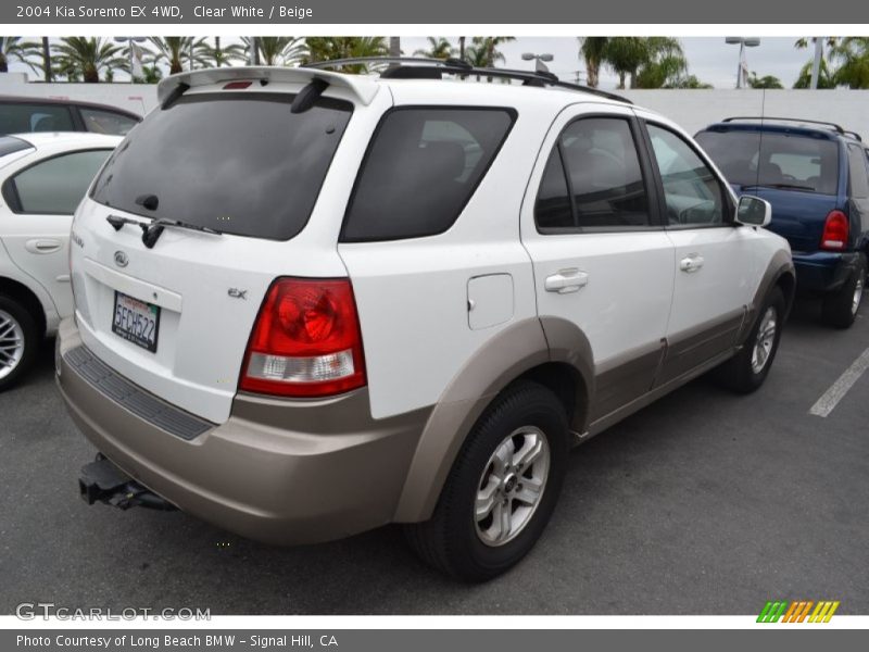 Clear White / Beige 2004 Kia Sorento EX 4WD
