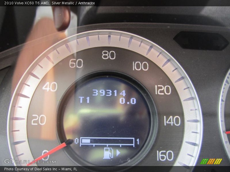 Silver Metallic / Anthracite 2010 Volvo XC60 T6 AWD