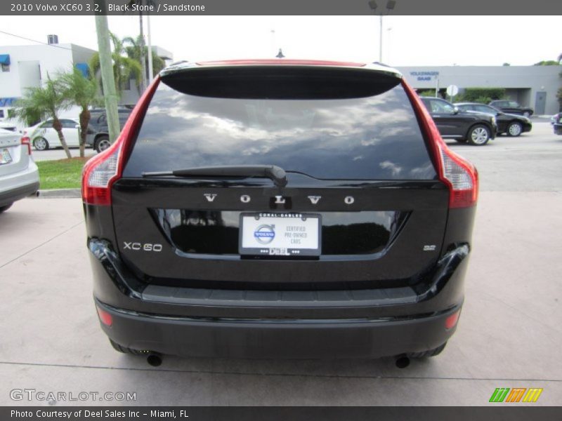 Black Stone / Sandstone 2010 Volvo XC60 3.2