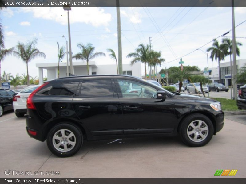 Black Stone / Sandstone 2010 Volvo XC60 3.2