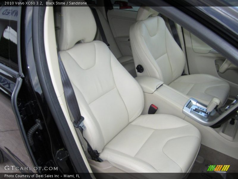 Black Stone / Sandstone 2010 Volvo XC60 3.2