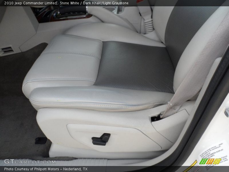 Front Seat of 2010 Commander Limited