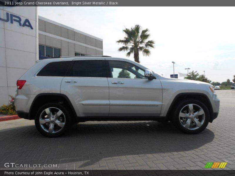 Bright Silver Metallic / Black 2011 Jeep Grand Cherokee Overland