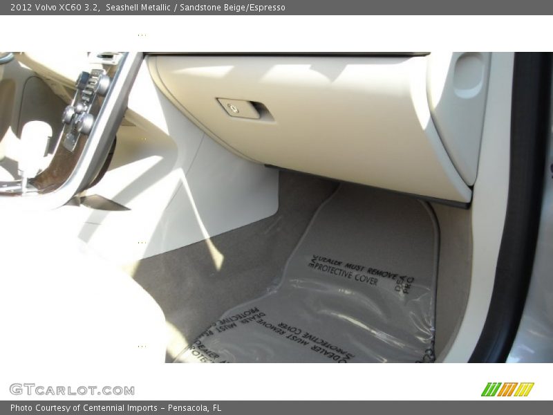 Seashell Metallic / Sandstone Beige/Espresso 2012 Volvo XC60 3.2