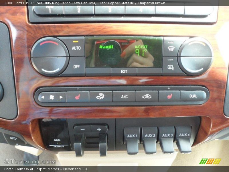 Controls of 2008 F350 Super Duty King Ranch Crew Cab 4x4