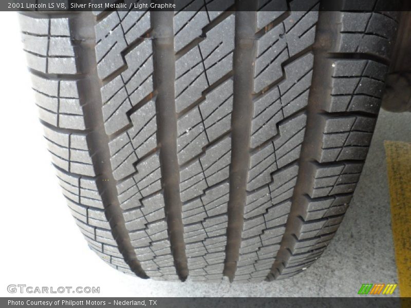 Silver Frost Metallic / Light Graphite 2001 Lincoln LS V8