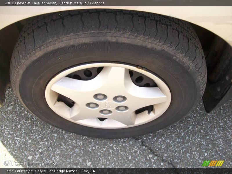 Sandrift Metallic / Graphite 2004 Chevrolet Cavalier Sedan