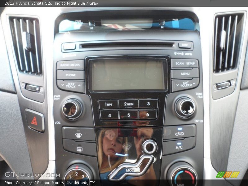 Indigo Night Blue / Gray 2013 Hyundai Sonata GLS