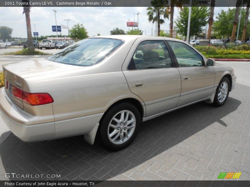 Cashmere Beige Metallic / Oak 2001 Toyota Camry LE V6