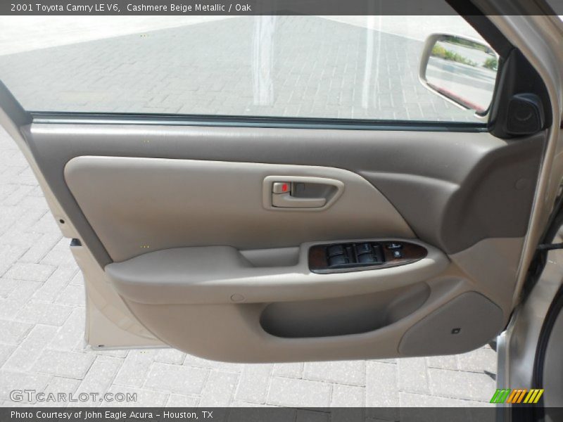 Cashmere Beige Metallic / Oak 2001 Toyota Camry LE V6