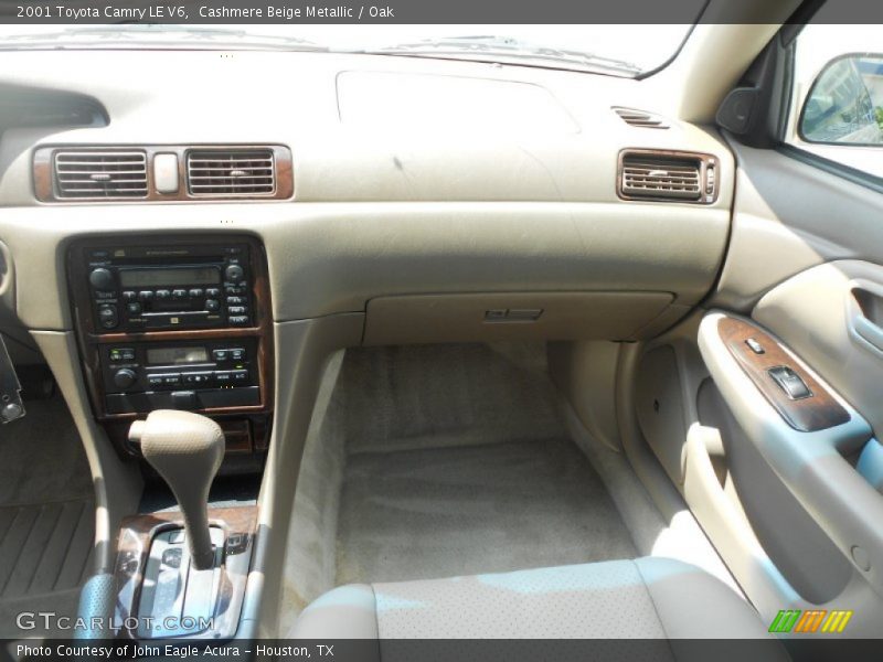 Cashmere Beige Metallic / Oak 2001 Toyota Camry LE V6