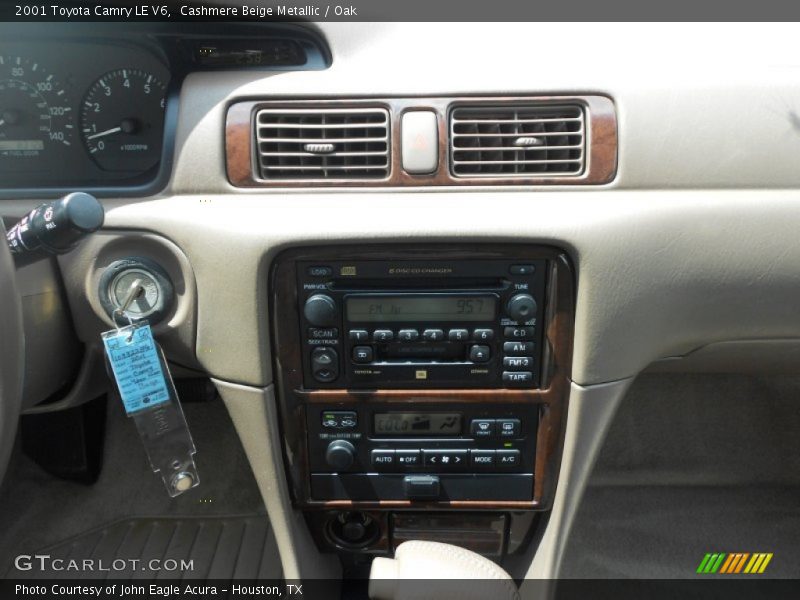 Cashmere Beige Metallic / Oak 2001 Toyota Camry LE V6