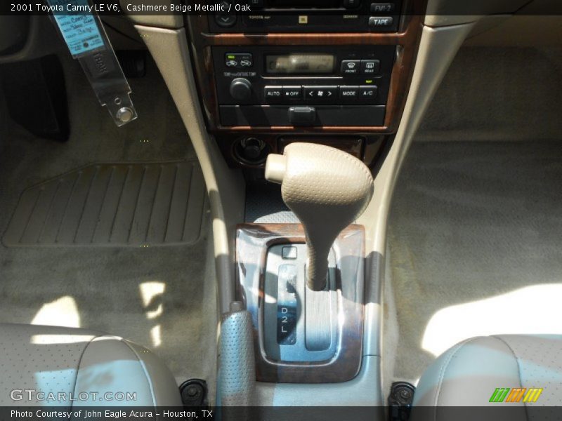 Cashmere Beige Metallic / Oak 2001 Toyota Camry LE V6