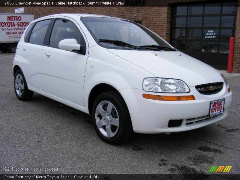 Summit White / Gray 2005 Chevrolet Aveo Special Value Hatchback