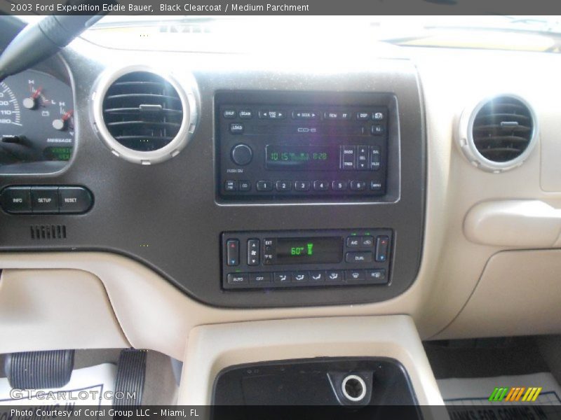 Black Clearcoat / Medium Parchment 2003 Ford Expedition Eddie Bauer