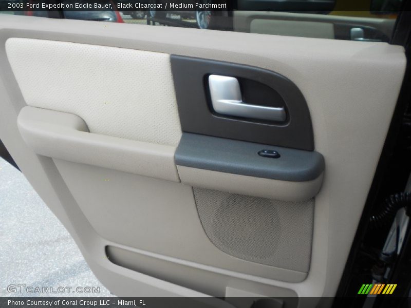 Black Clearcoat / Medium Parchment 2003 Ford Expedition Eddie Bauer