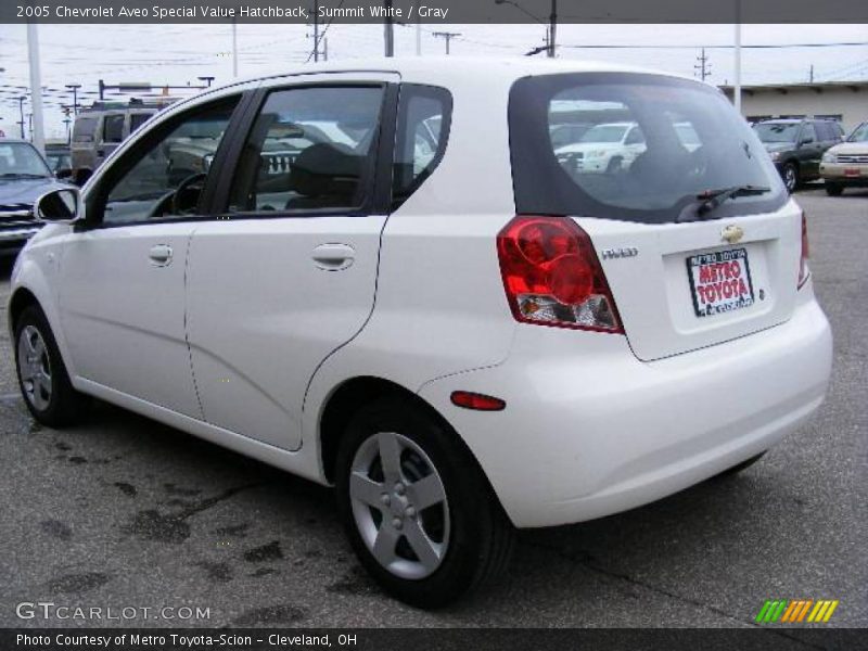 Summit White / Gray 2005 Chevrolet Aveo Special Value Hatchback