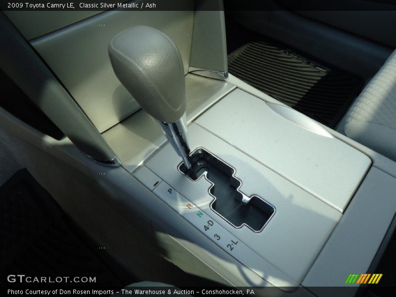 Classic Silver Metallic / Ash 2009 Toyota Camry LE
