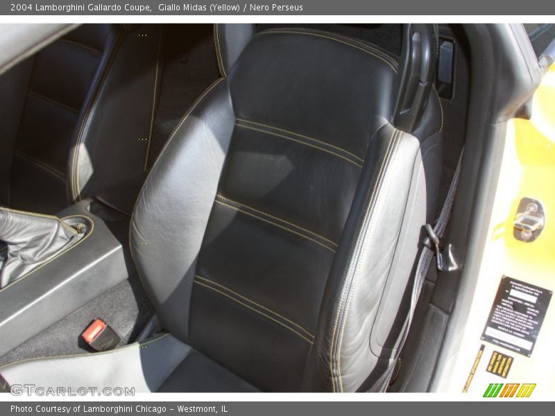 Front Seat of 2004 Gallardo Coupe