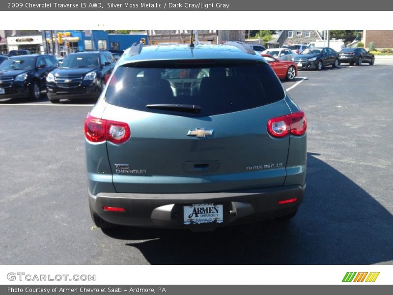 Silver Moss Metallic / Dark Gray/Light Gray 2009 Chevrolet Traverse LS AWD