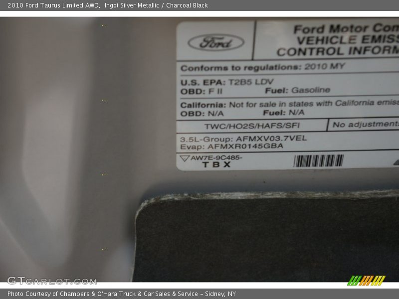 Ingot Silver Metallic / Charcoal Black 2010 Ford Taurus Limited AWD