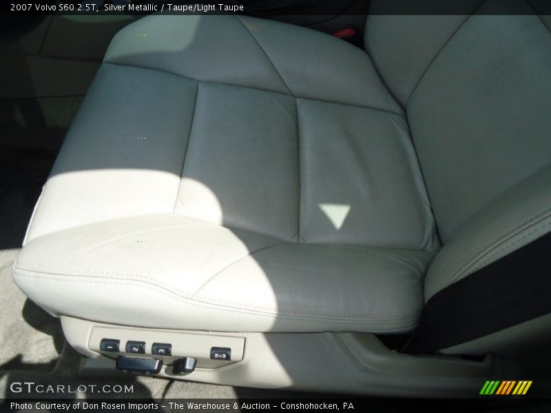 Silver Metallic / Taupe/Light Taupe 2007 Volvo S60 2.5T