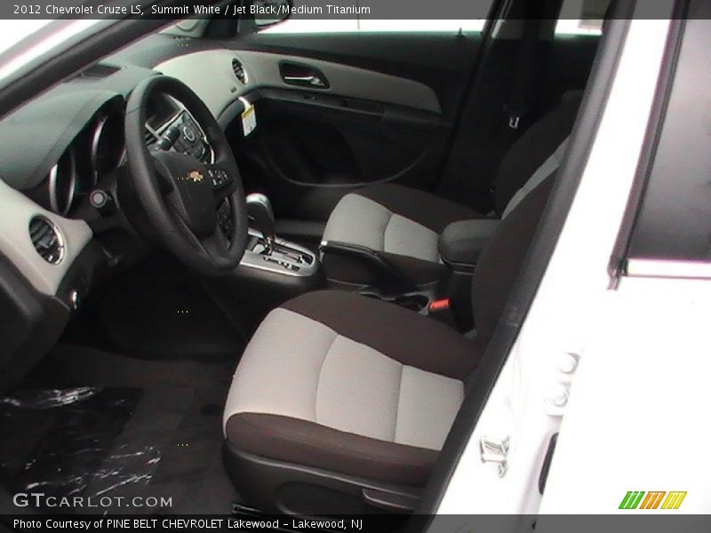 Summit White / Jet Black/Medium Titanium 2012 Chevrolet Cruze LS