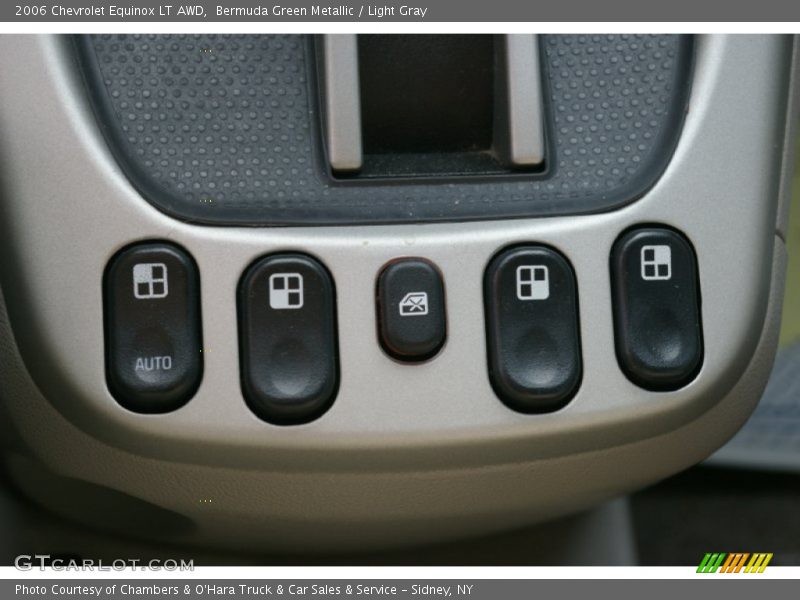 Bermuda Green Metallic / Light Gray 2006 Chevrolet Equinox LT AWD