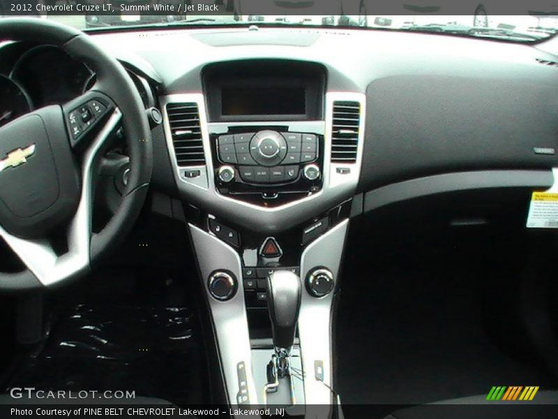 Summit White / Jet Black 2012 Chevrolet Cruze LT