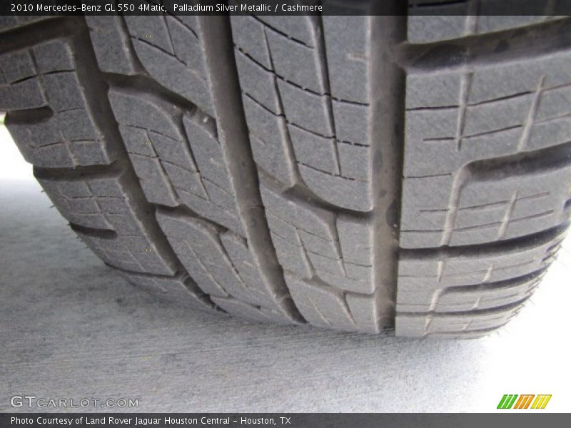 Palladium Silver Metallic / Cashmere 2010 Mercedes-Benz GL 550 4Matic