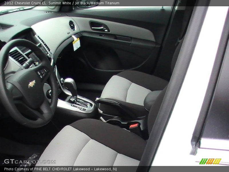 Summit White / Jet Black/Medium Titanium 2012 Chevrolet Cruze LS