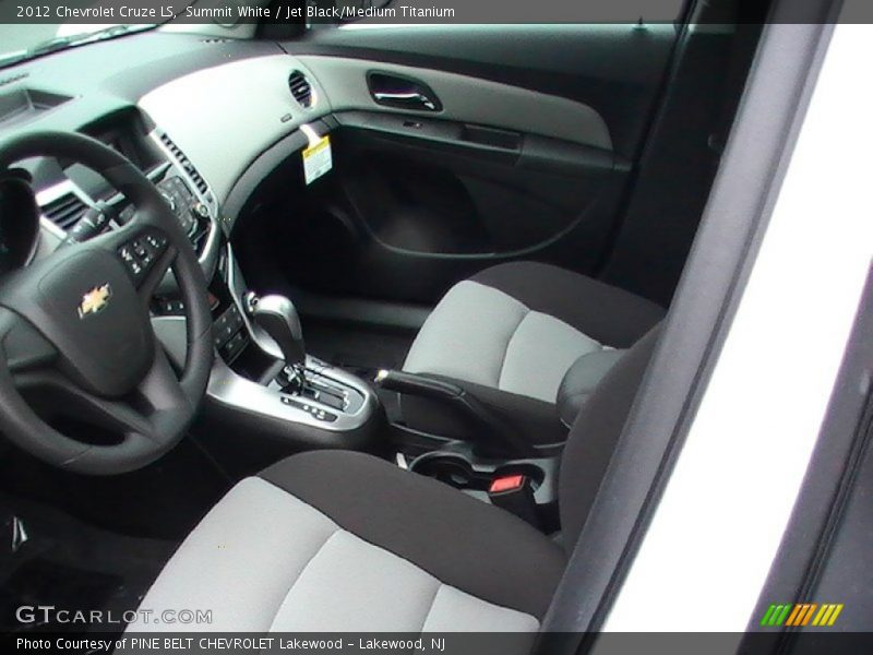 Summit White / Jet Black/Medium Titanium 2012 Chevrolet Cruze LS