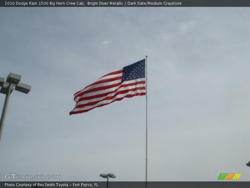 Bright Silver Metallic / Dark Slate/Medium Graystone 2010 Dodge Ram 1500 Big Horn Crew Cab